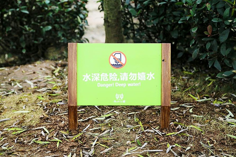 “無(wú)聲導(dǎo)游”旅游景區(qū)標(biāo)志牌，讓你的旅途更添色彩3